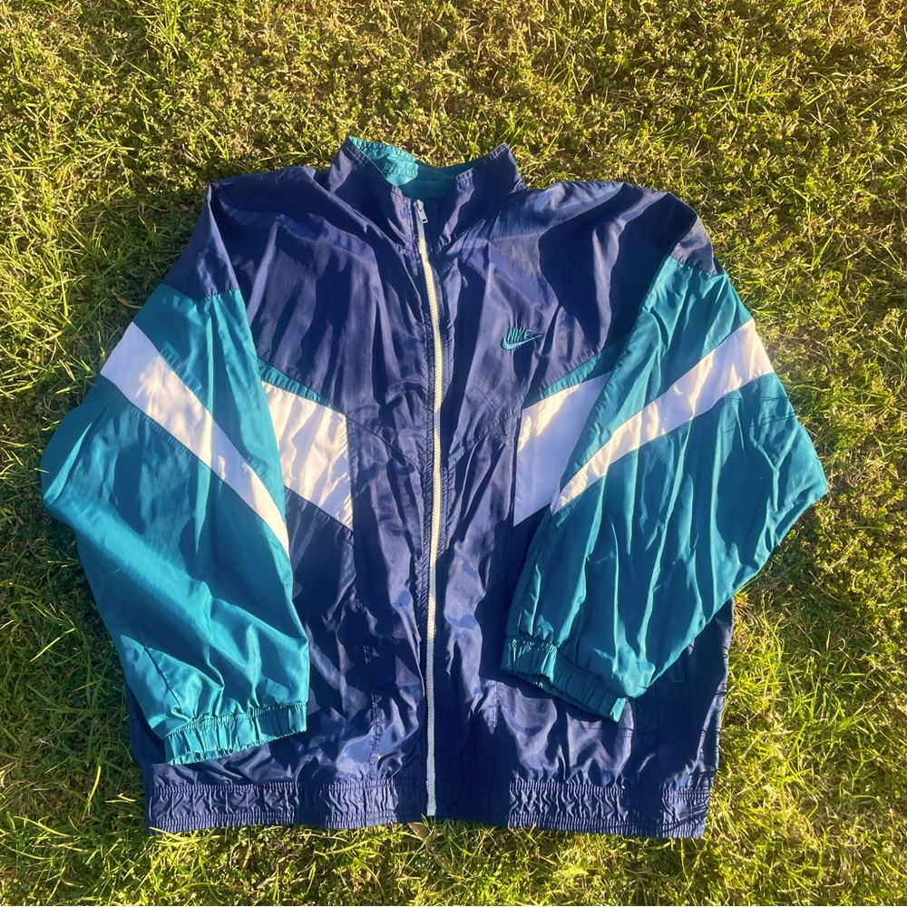 Nike wind breaker